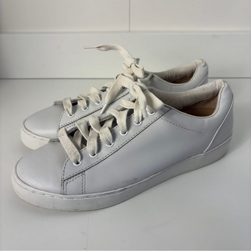Vionic Syra White Leather Women's Sneakers Lace Up Comfort Travel Shoes